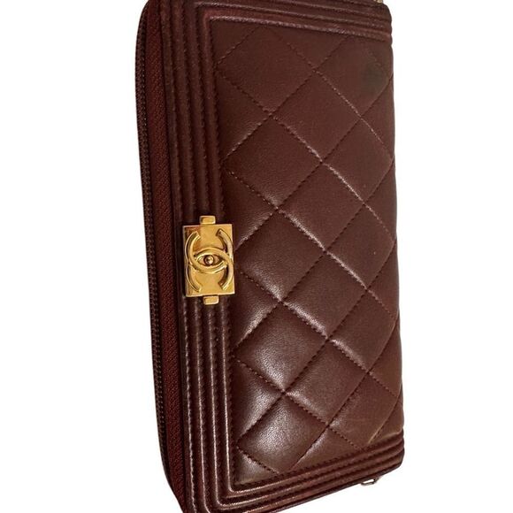 Chanel Brown Quilted Wallet with Gold Accents - Picture 12 of 15